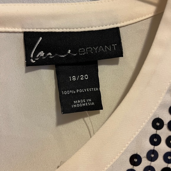 NWT-Lane Bryant- Cream Color With Black Sequence- Plus Size Top - Picture 3 of 4
